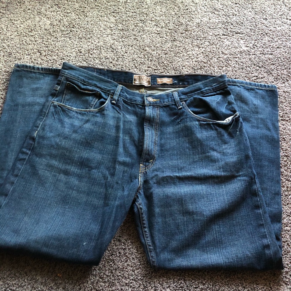 LEVI’S RELAXED STRAIGHT 559 MEN’S DENIM